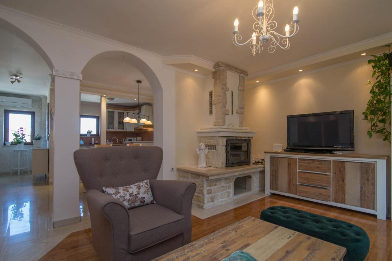 Nereo Appartement Mali Lošinj Buitenkant foto