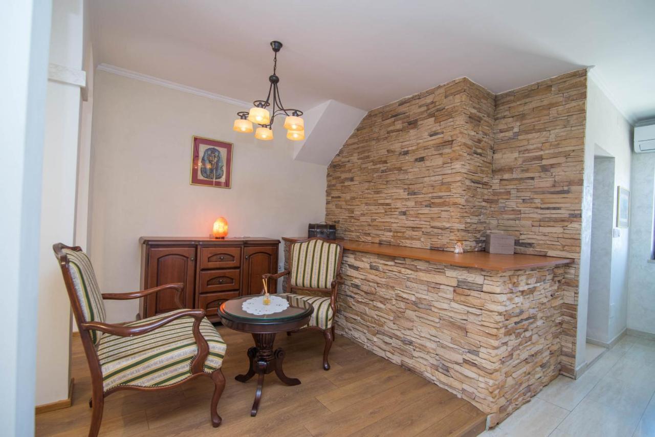 Nereo Appartement Mali Lošinj Buitenkant foto