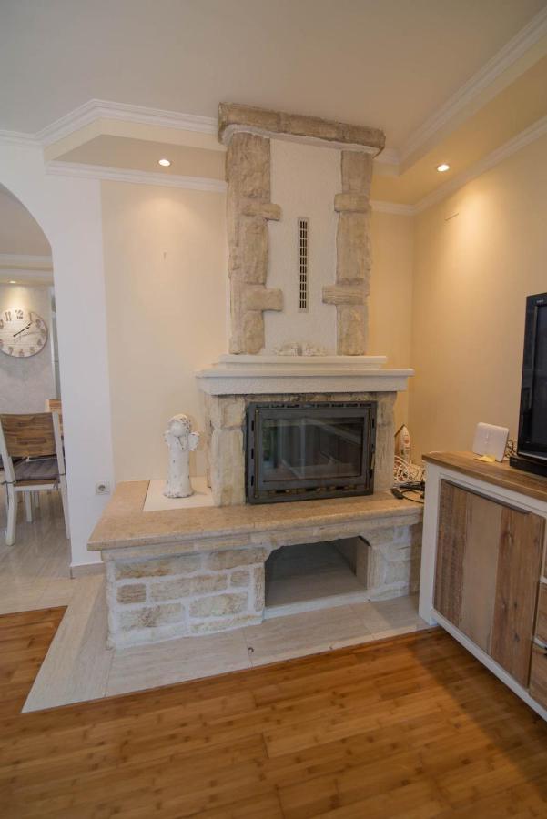 Nereo Appartement Mali Lošinj Buitenkant foto